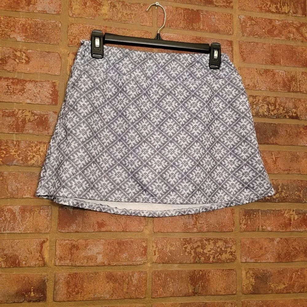 Athleta skirt medallion size small